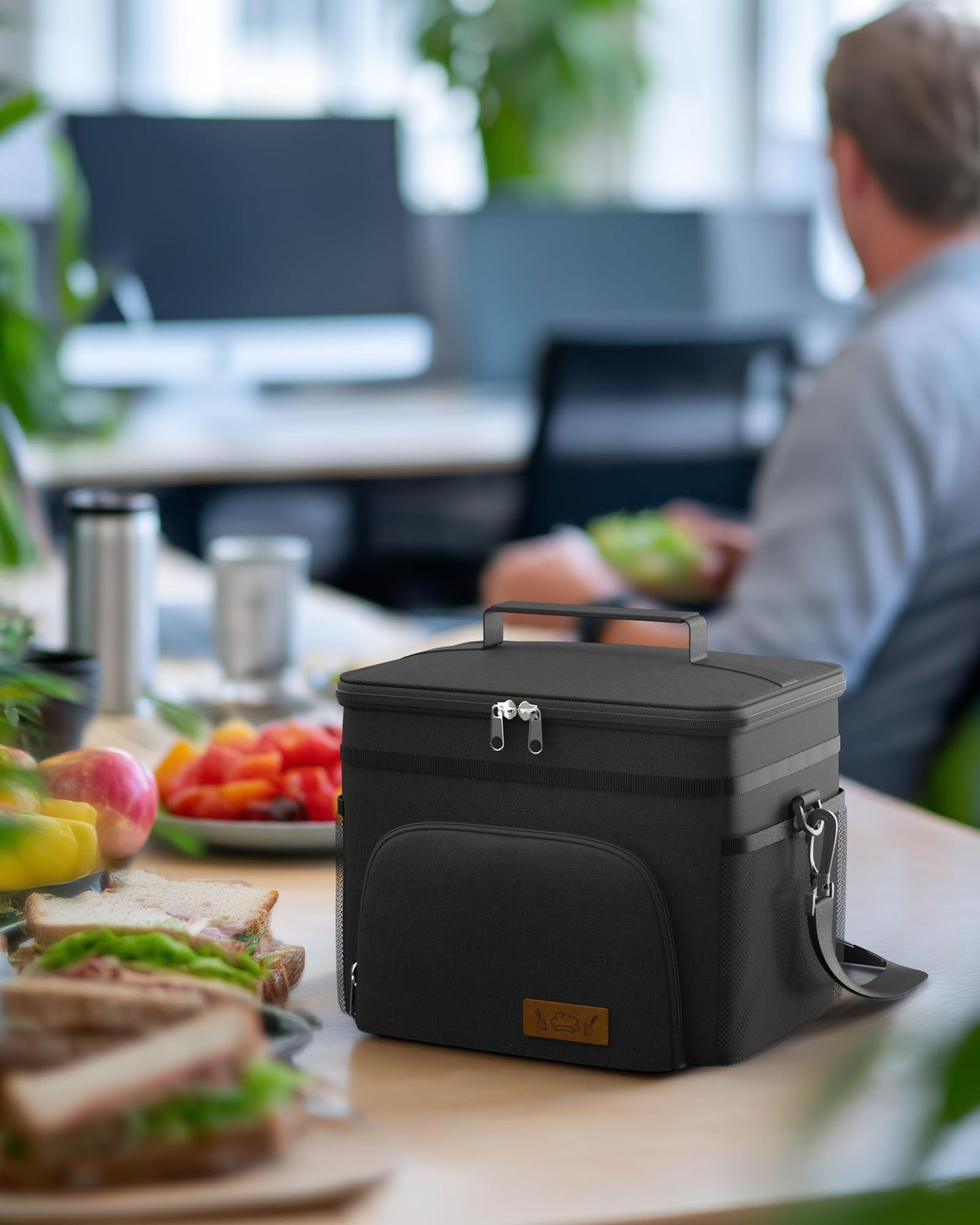 HOTOR Lonchera aislada para hombres y mujeres, bolsa de almuerzo a prueba de fugas con 4 bolsillos, correa ajustable, ideal para el trabajo, picnic, viajes, mediano, negro, 10.2 x 6.9 x 8.5 pulgadas