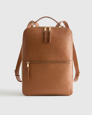NUEVO CON ETIQUETAS MOCHILA PARA COMPUTADORA PORTÁTIL DE CUERO QUINCE MARLOW BOLSO DE VIAJE BOLSO DE MANO COÑAC PRECIO