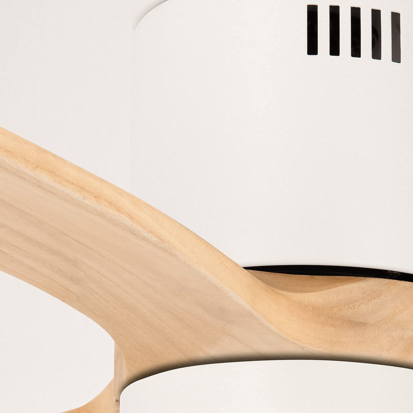 CREATE/WINDCALM/Ventilador de techo ABS blanco aspas efecto madera clara con Wifi y mando / 40W, Silencioso, Ø132 cm, 6 velocidades, temporizador, función verano-invierno