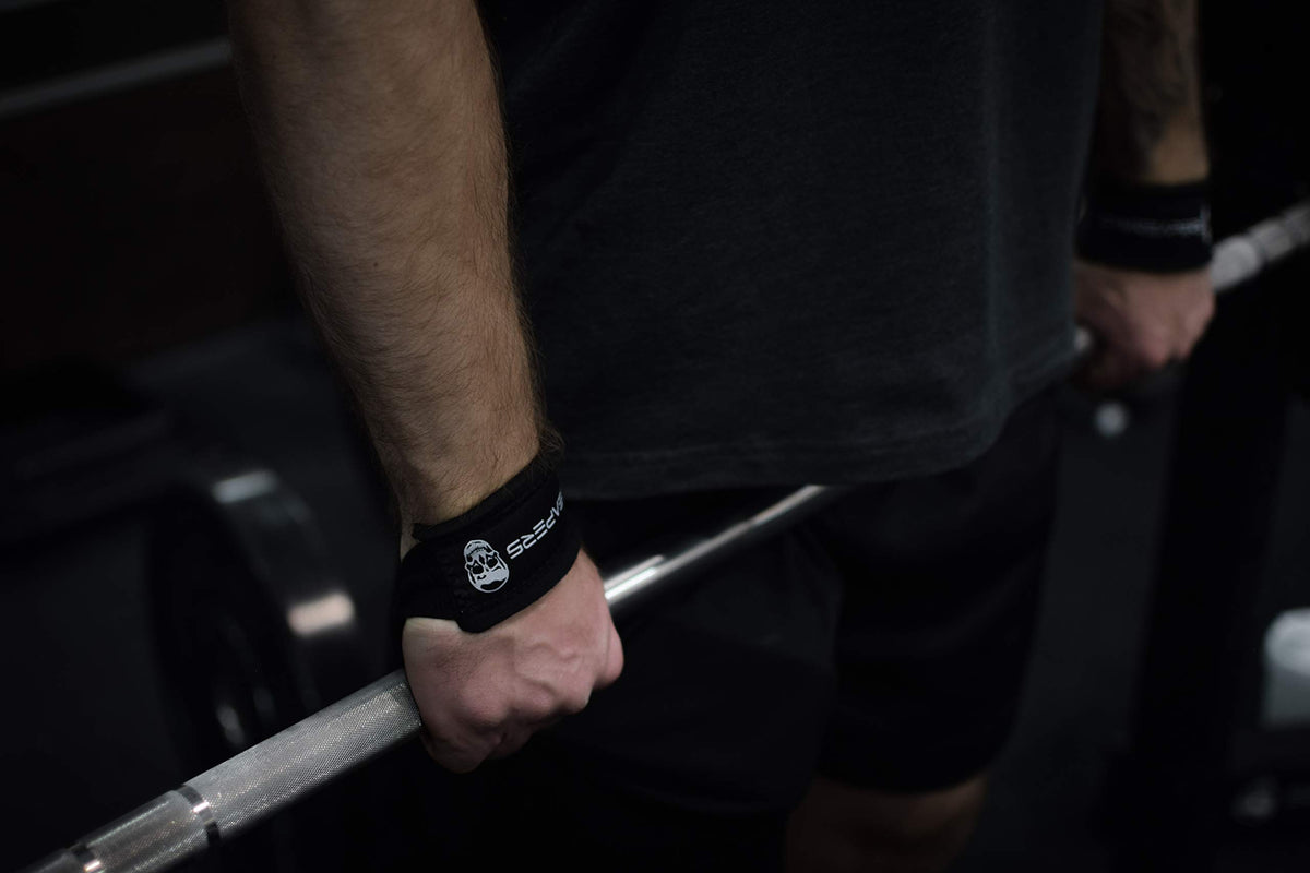 Gymreapers Muñequeras de levantamiento para levantamiento de pesas, culturismo, levantamiento de pesas, entrenamiento de fuerza, peso muerto, neopreno acolchado con algodón de 18 pulgadas (negro)