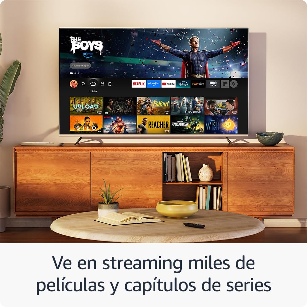 Amazon Fire TV Stick HD, con TV en directo gratuita, mando por voz Alexa, controles de Hogar digital y reproducción en streaming HD