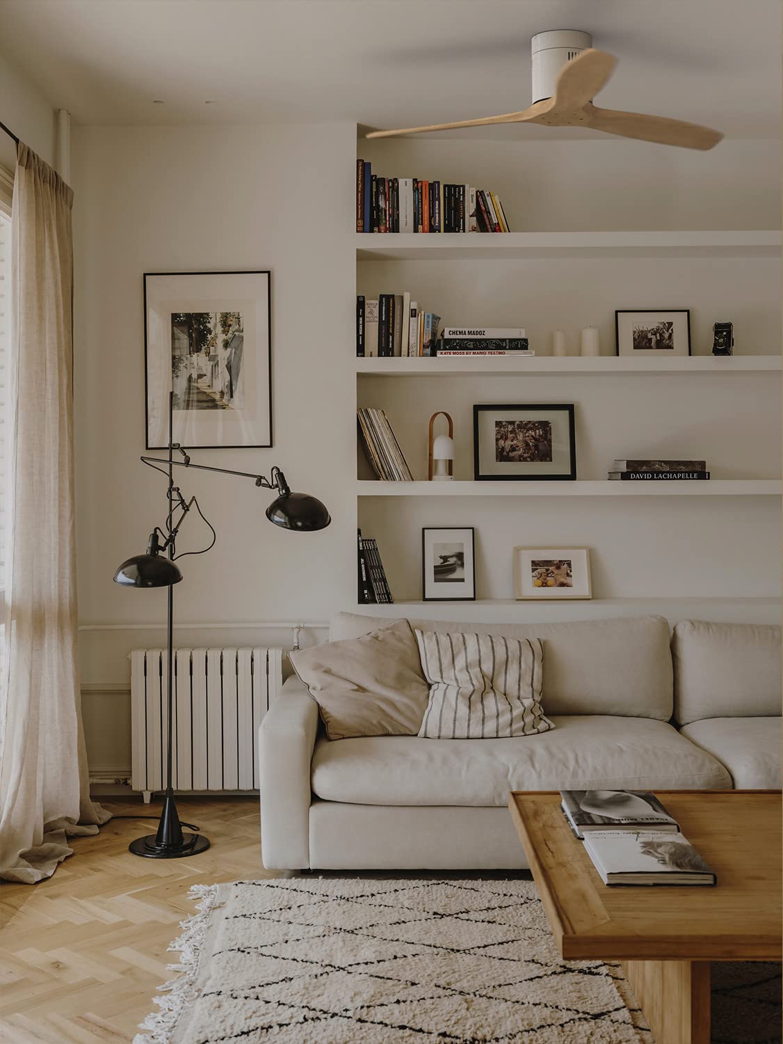 CREATE/WINDCALM/Ventilador de techo ABS blanco aspas efecto madera clara con Wifi y mando / 40W, Silencioso, Ø132 cm, 6 velocidades, temporizador, función verano-invierno