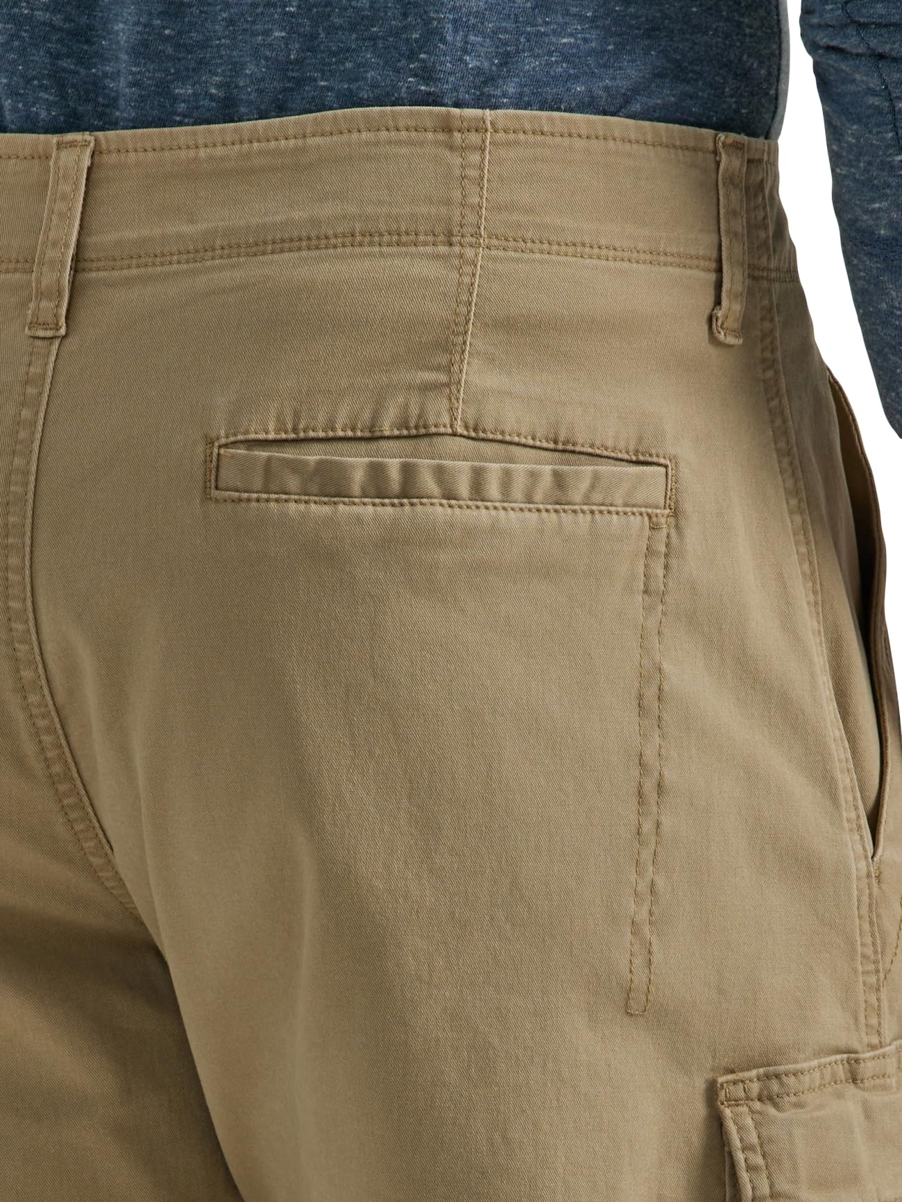 Wrangler Authentics Classic Cargo Stretch Short Pantalones Cortos, Sarga de Grano, 36 para Hombre