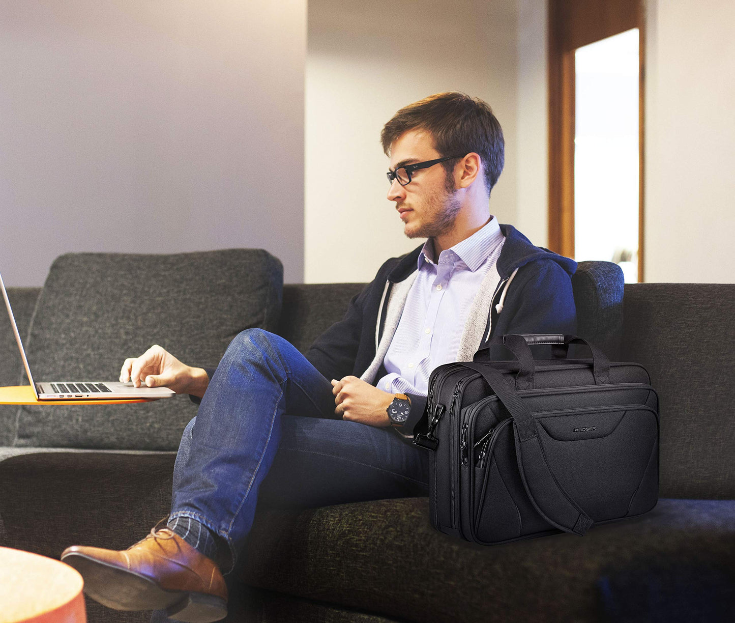KROSER 18" Bandolera para Portátil Maletín Premium para Laptop hasta 17.3" Expandible Hidrófugo Bolsa del Hombro Bolsa de Computadora para Viajes/Negocios/Escuela/Hombres/Mujeres-Negro