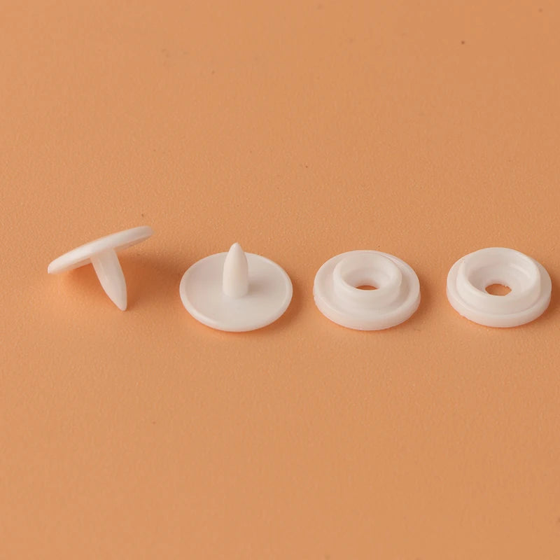 Factory Plastic White Snap Button 10mm Four Parts PVC Bag Button