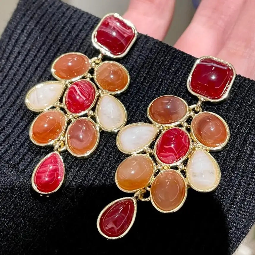 2025 New Arrival Fashion Jewelry Vintage Middle Ancient Palace Earrings Zinc Alloy Women Transparent White Stone Drop Earring