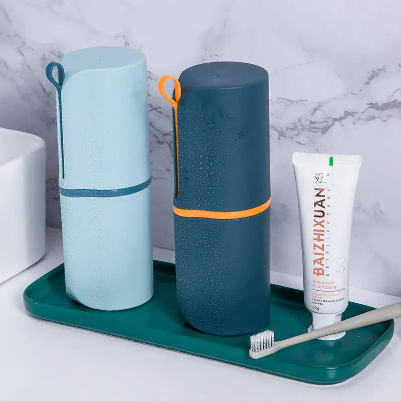 Plastic Eco-Friendly Outdoor Travel Cup Portable Two-Piece Toothbrush Set with Dental Storage Box for Home Bathroom
