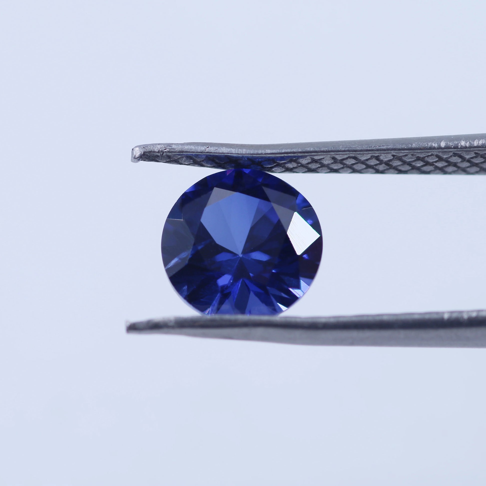 Wholesale Synthetic 32# Sapphire Round Brilliant Cut Corundum Gemstone 12x12mm Third Party Certified for Jewelry Making