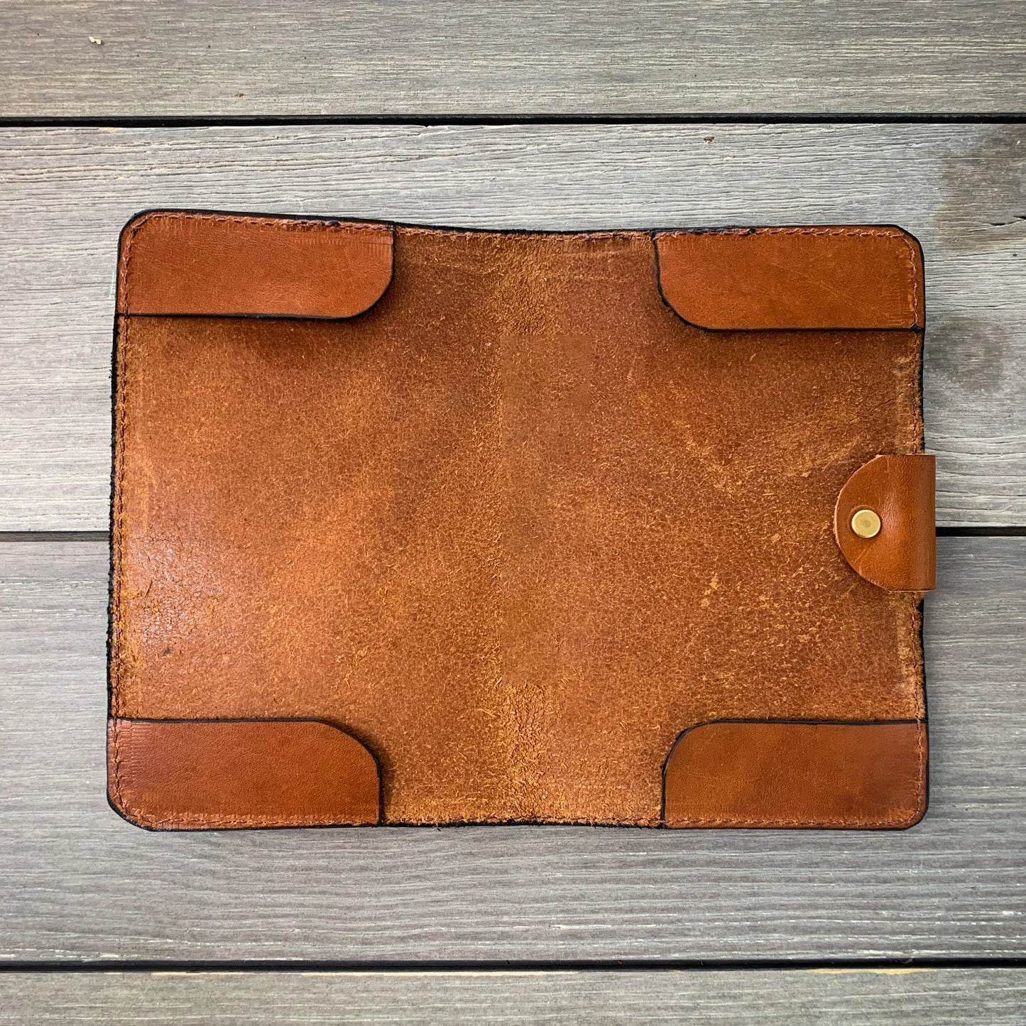 Custom Logo Genuine Leather Golf Scorecard Holder Vintage Distressed Leather Golf Yardage Book Cover with Pencil Loop