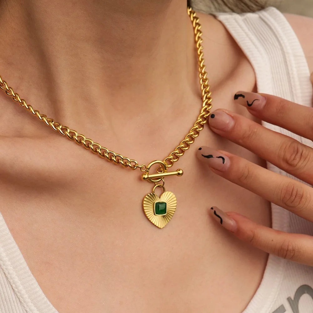 Maiou Classic Style Waterproof Stainless Steel 18K Gold Plated Emerald Stone Heart Pendant Necklace Jewelry for Women