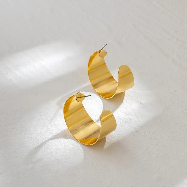 Women's Exaggerated Geometric Wide Simple Round Thick Gold Plated Iron Hoop Earrings Trendy GRS Certified Anniversary