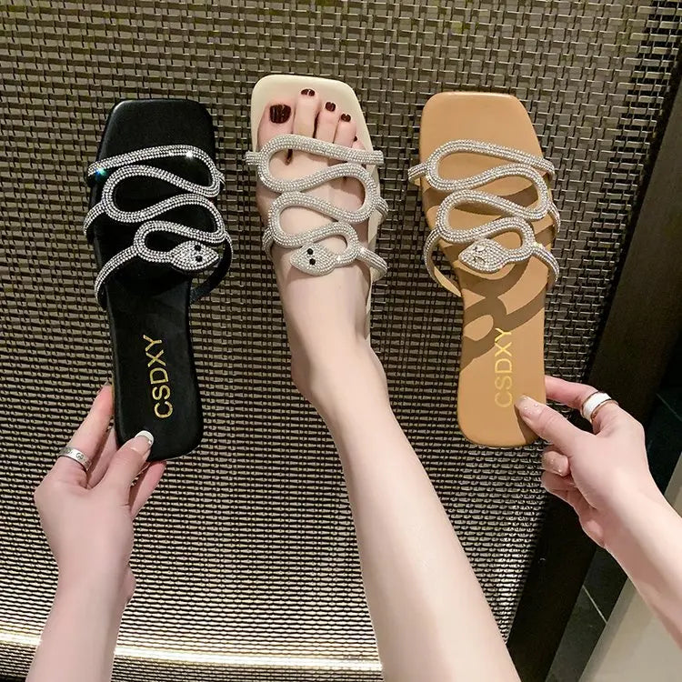 Q14 Large Summer New Snake Shaped Diamond Women's Flat Sandals
