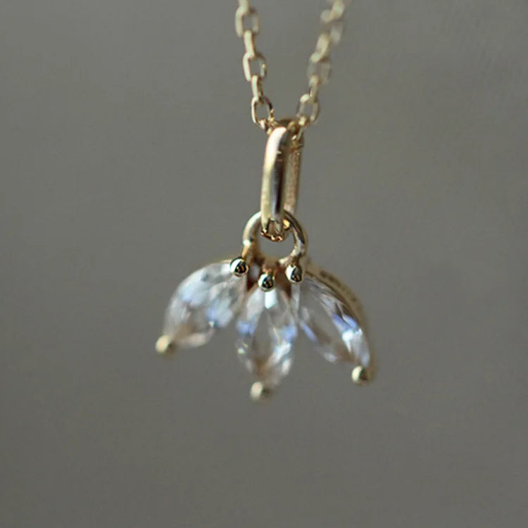 Luxury Fancy 14K Gold Plated Pure 925 Sterling Silver Clavicle Chain Shiny 3 Zircon Flower Pendant Necklace for Women Jewelry