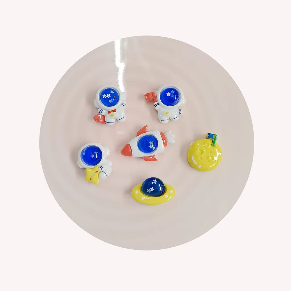 100pcs Kawaii Cartoon Astronaut Planet Flying Saucer Flatback Resin Cabochons Crafts DIY Phone Decoration Hair Accessories