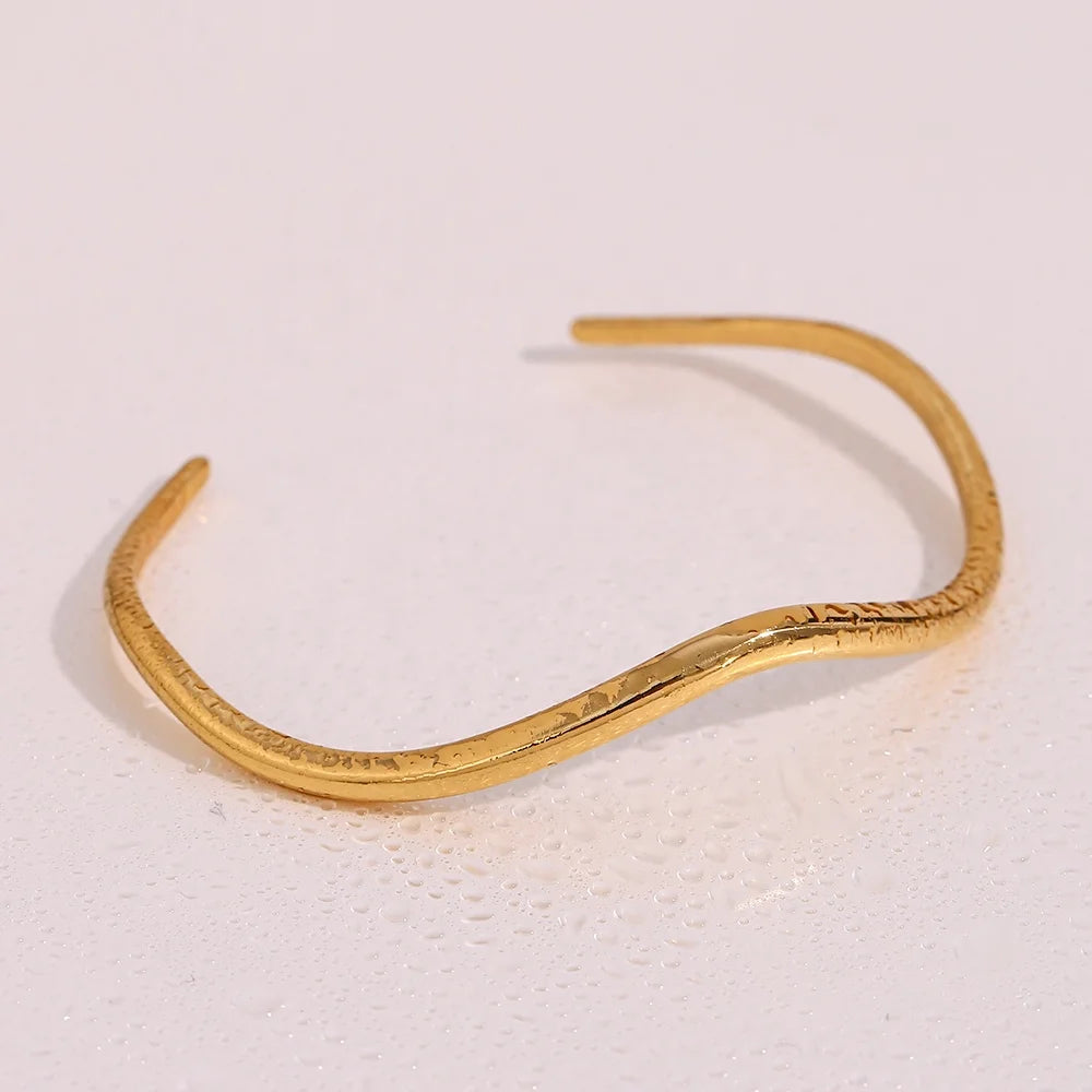 Guarantee Dreamshow Jewelry Minimalist Irregular Open Cuff Bangles Gold Plated Stainless Steel Bangles for Women