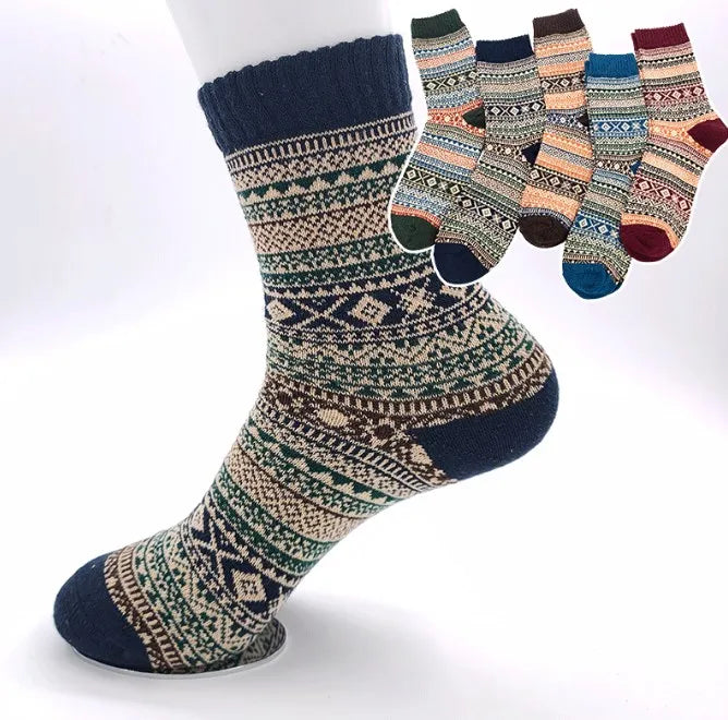 Men Retro 5 Colors Socks Embroidery Custom logo Thick Cozy Wool Socks Men Unisex Crew Winter Socks