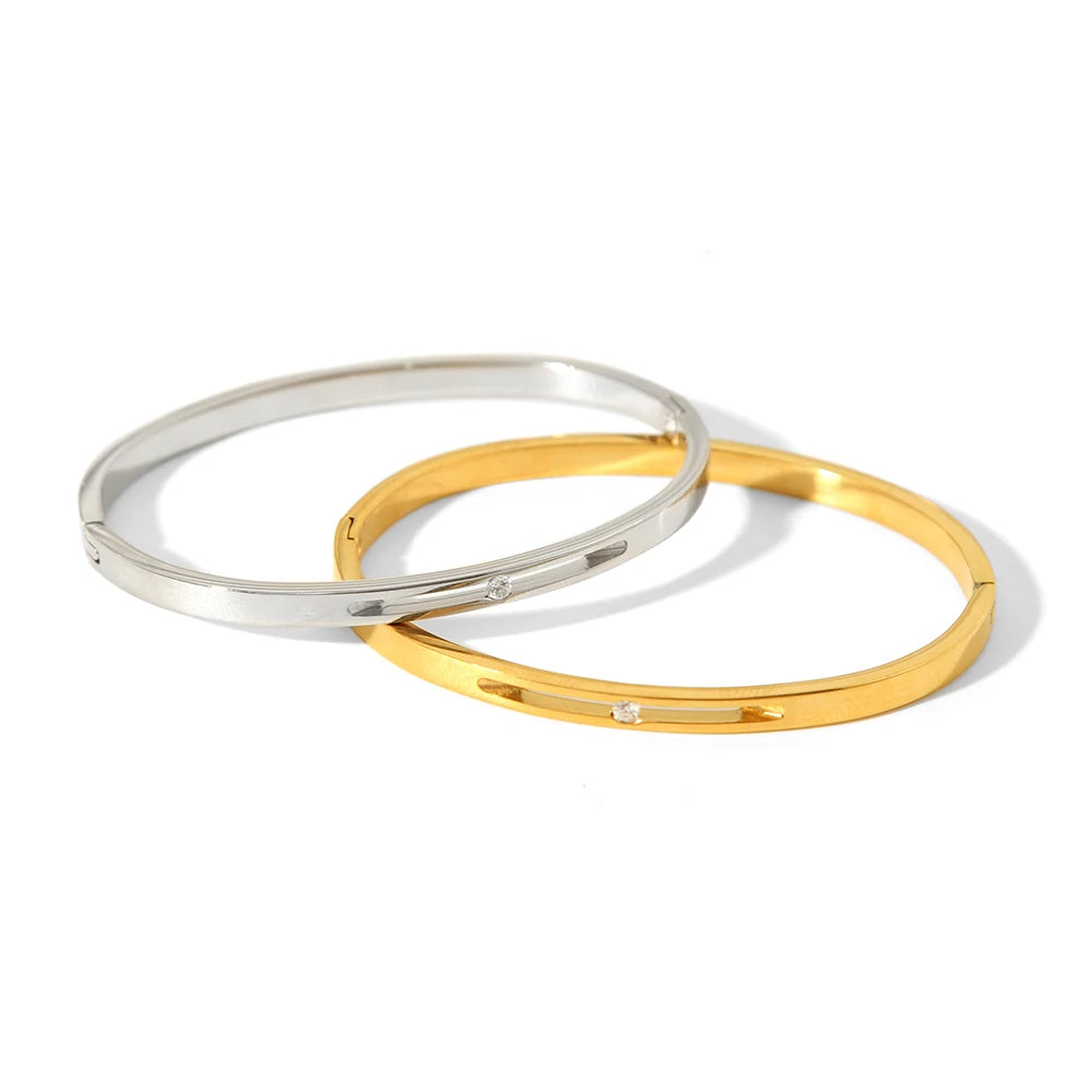 New Arrival Stainless Steel 18K Gold Plated Cute Hollow White Cubic Zircon CZ Personalized Couple Titanium Women Bangles