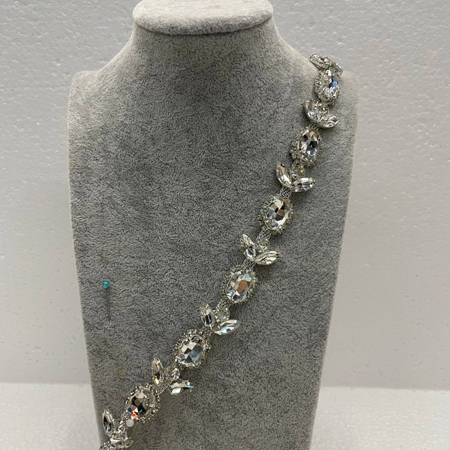 Large Oval Crystal Chain Accessory Trim for Clothing and Shoes Sew on Dressing Decorative Crystal Rhinestones Trims