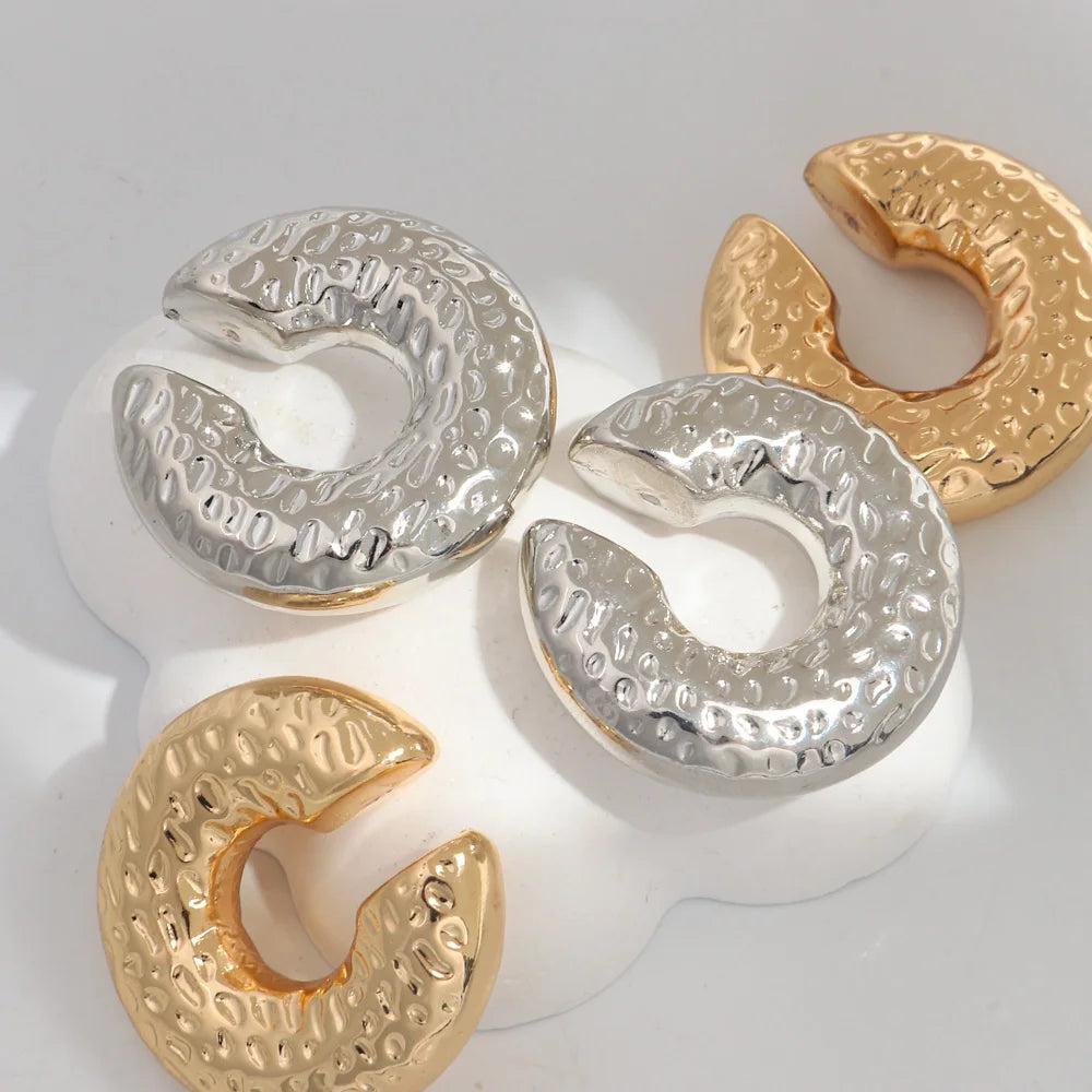 Ins Fashion New FS Unisex Earrings Piercing Jewelry Punk Earclips Hip Hop Trend C-shaped Acrylic Cuff Earrings Claw Setting
