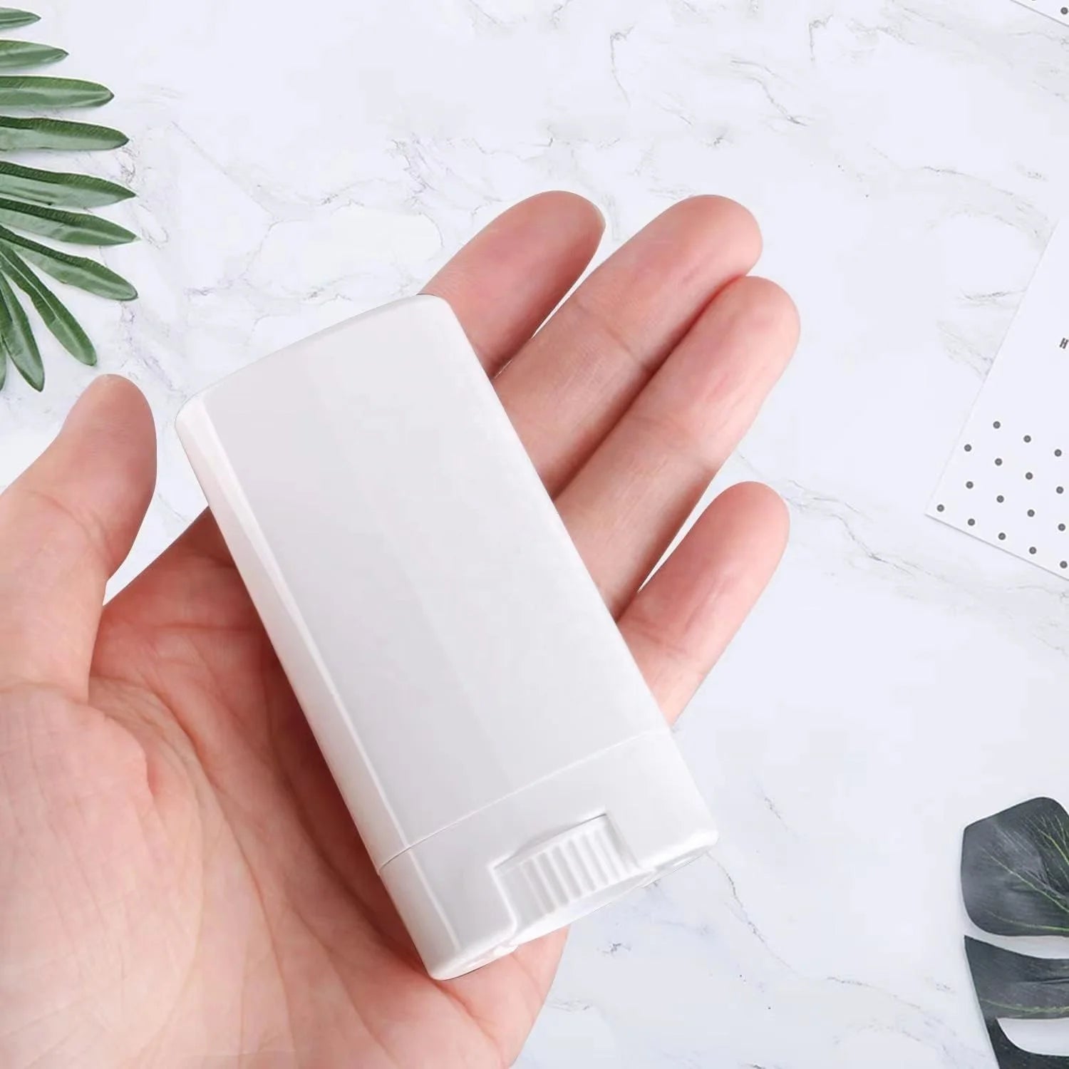 Easy to Carry Body Deodorant Stick for Women Twist up Deodorant Tube 15ml Food Grade Plastic Stick Deodorant Container