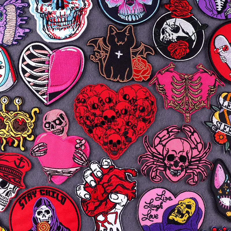 Wholesale Red Heart Punk Skull Embroidered Iron on Patches Hippie Rock High Quality Embroidery Patches for Clothes Jeans
