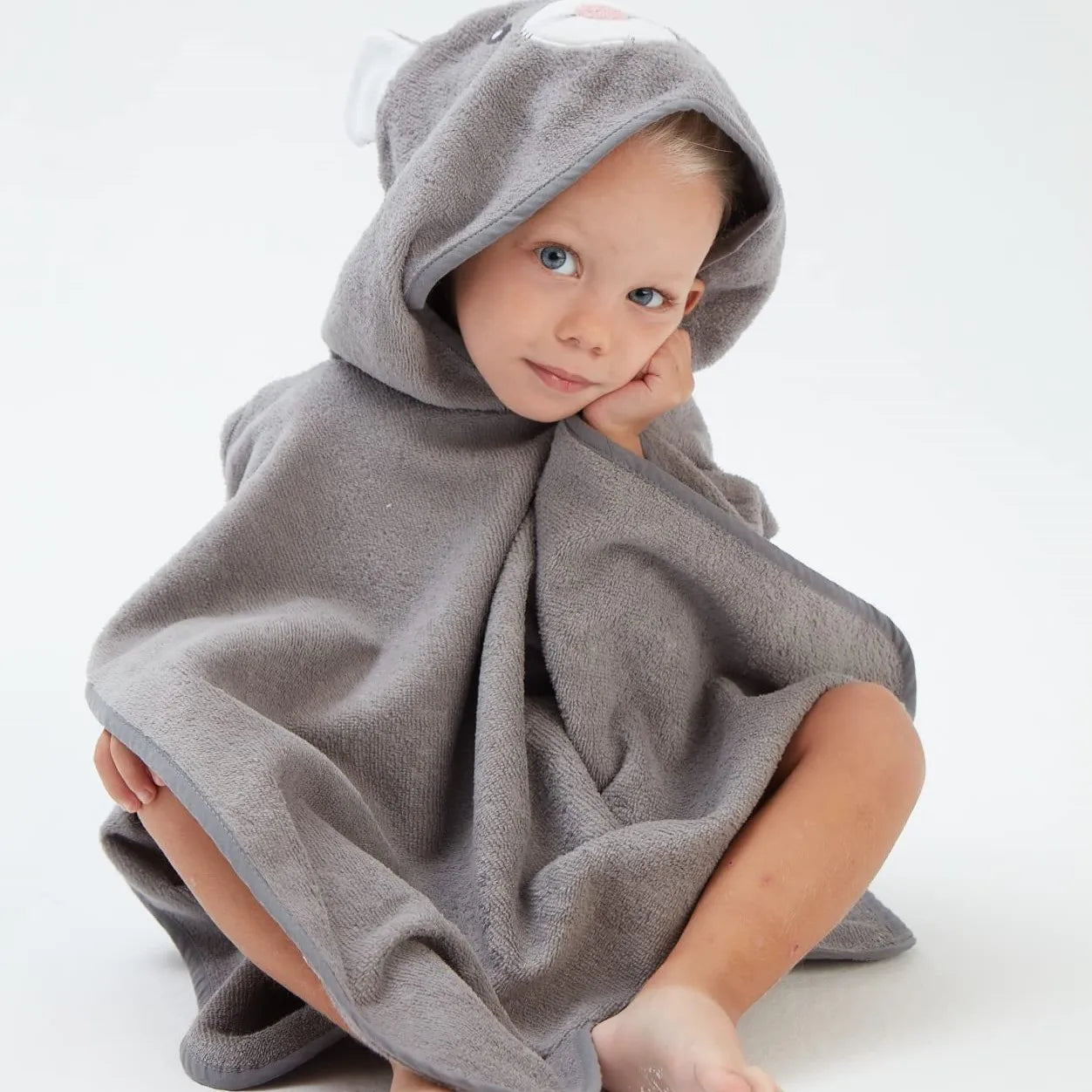 Custom Wholesale Hooded Towel Poncho for Kids 100% Cotton Novelty Cartoon Animal Portable Surf Poncho Bedroom Bathroom
