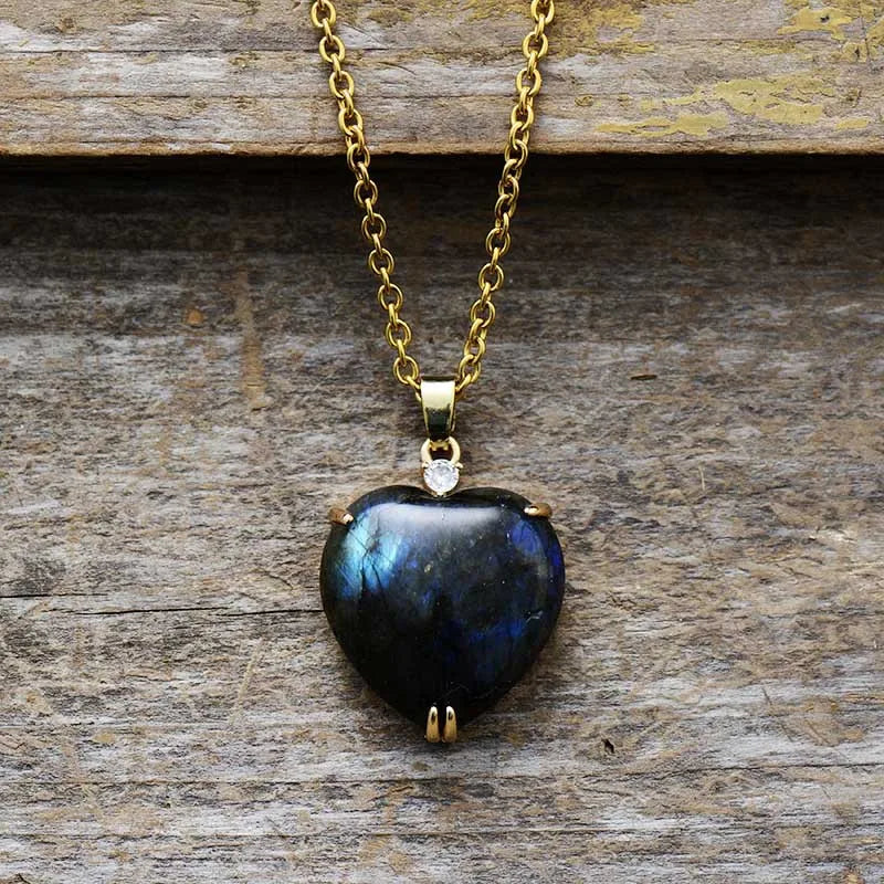 Wholesale New Love Labradorite Gemstone 18K Gold Plated Chain Pendant Necklace Couple Gift Heart Labradorite Necklace for Wom