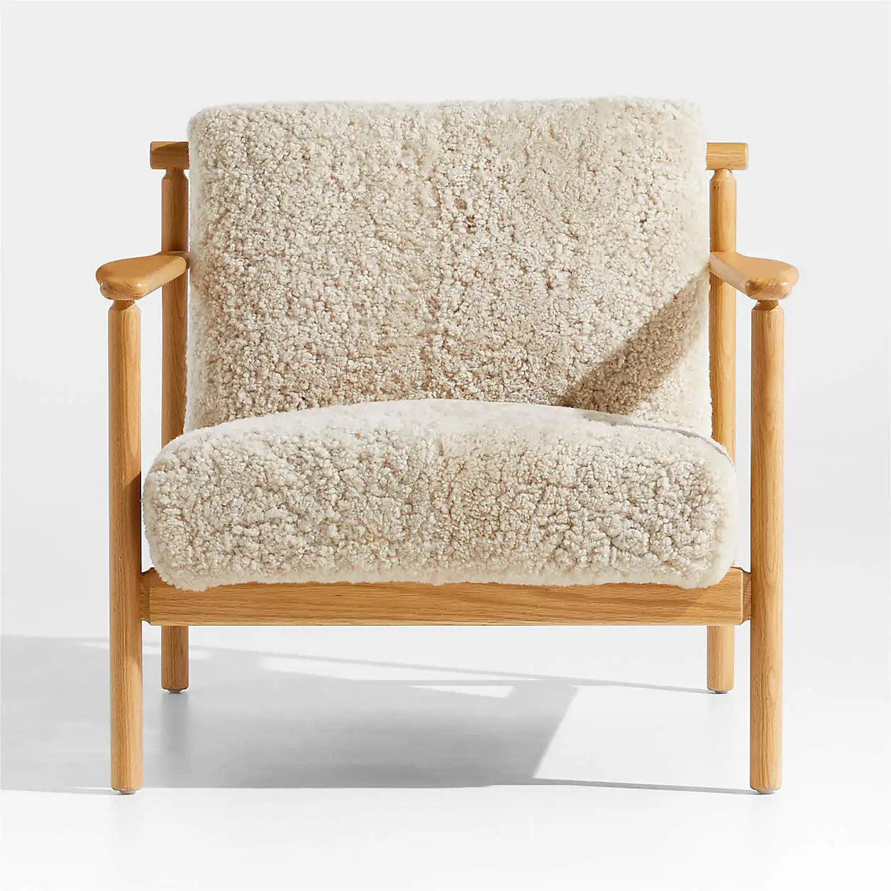 Modern Home Furniture Soft Comfort Wooden Armchair for Dining Hotel and Banquet for Leisure Living Room Use Solid Wood Style