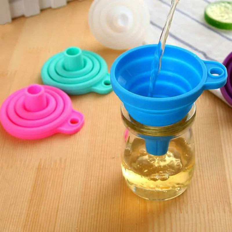 Wholesale Eco-Friendly Durable Food Grade Silicone Folding Funnel Customized Portable Miniature Kitchen Telescopic Oil Spill
