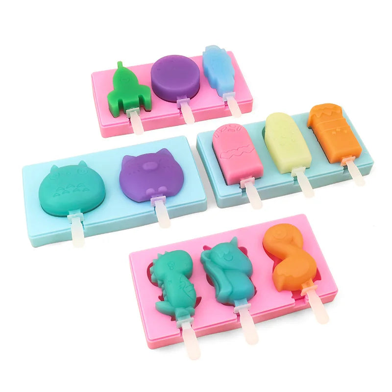 China Wholesale  3D  Ice Cream Mold  Popsicle Mold With Lid With Plastic Stick Summer DIY Cartoon Animal Popsicle Silicone Mo