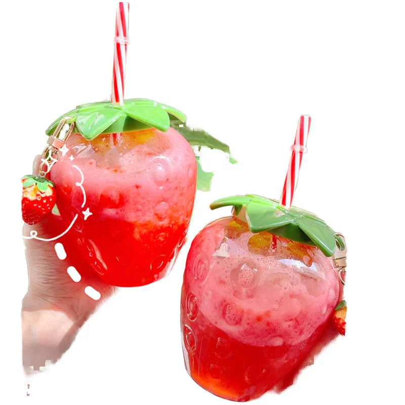 Wholesale 500ml Cute Strawberry Design for Clear Plastic Water Bottle High Thermal Insulation Drinkware with Lids Straws Adul