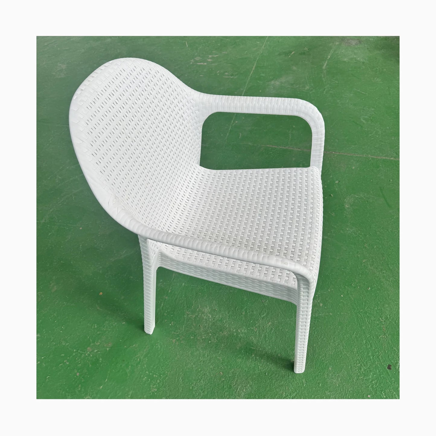Commercial Plastic Black Chairs Stackable Wedding Party Chairs Portable Chairs for Easy Use and Carry for Adults