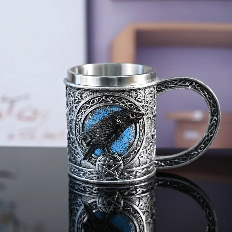 New Creative Beer Mug MAA19 3D Crow Embossed Mug Vintage Medieval Resin Cup for Tavern Oktoberfest