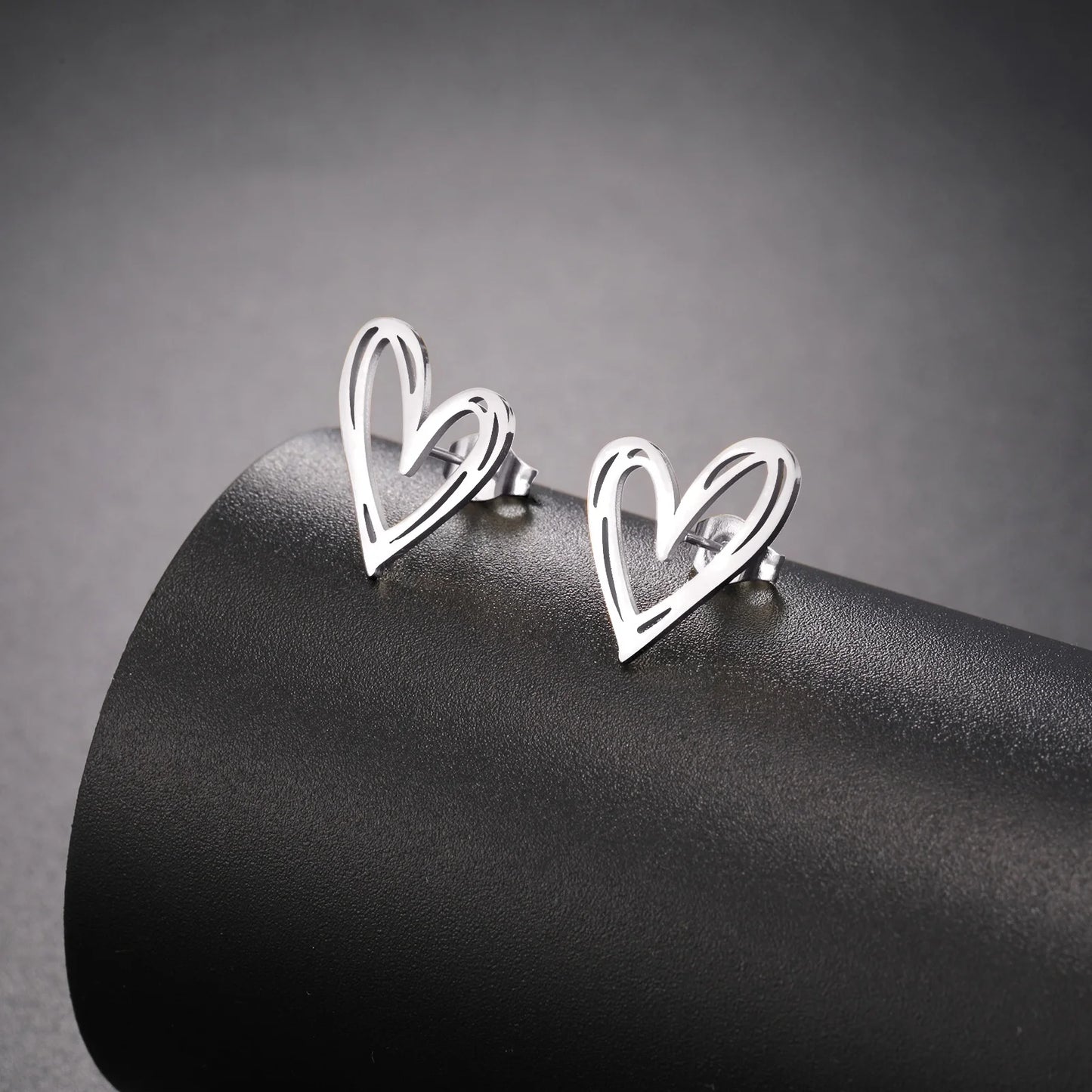 Heart Stud Earrings for Women Girls Stainless Steel Earring Fashion Aesthetic Jewelry Birthday Anniversary Gift Wholesale