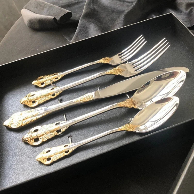 Luxury Gold-Plated Stainless Steel Cutlery Set Vintage Western Tableware Disposable Silver Knife Spoon Fork for Business Gift