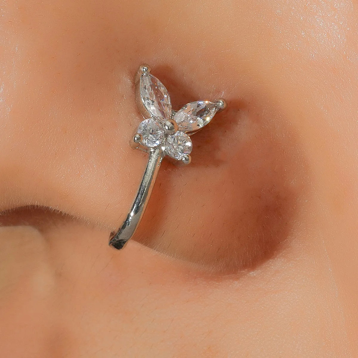 Classic Heart Flower Butterfly Faux Piercing Clip on Nose Goth Body Jewelry Zircon Crystal Piercing African Nose Cuff /