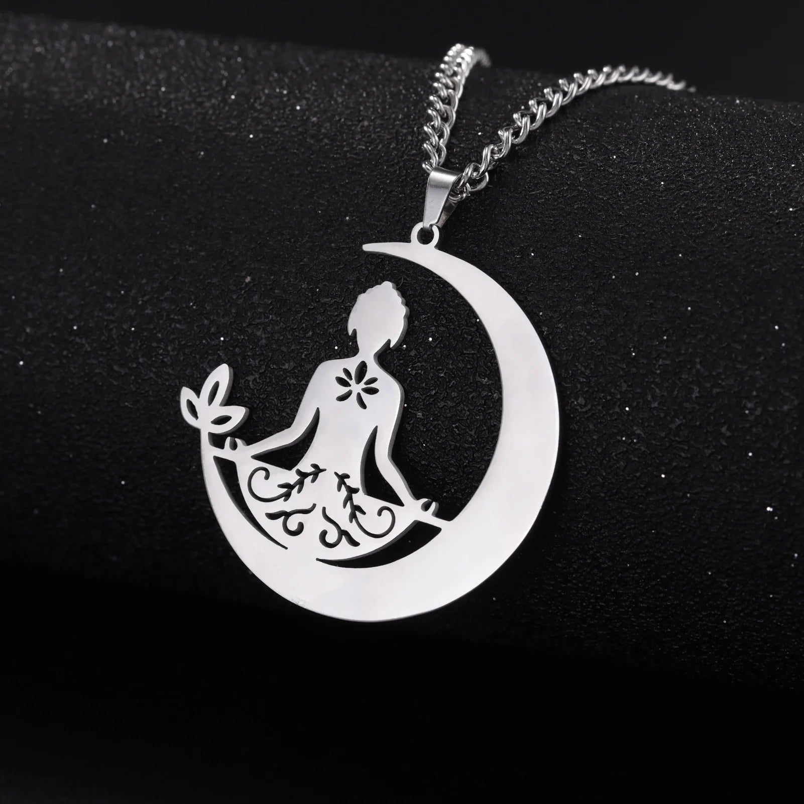 Indian Buddha Yoga Meditation Pendant Necklace Stainless Steel Vintage Lotus Flower Buddhism Necklaces Amulet Jewelry