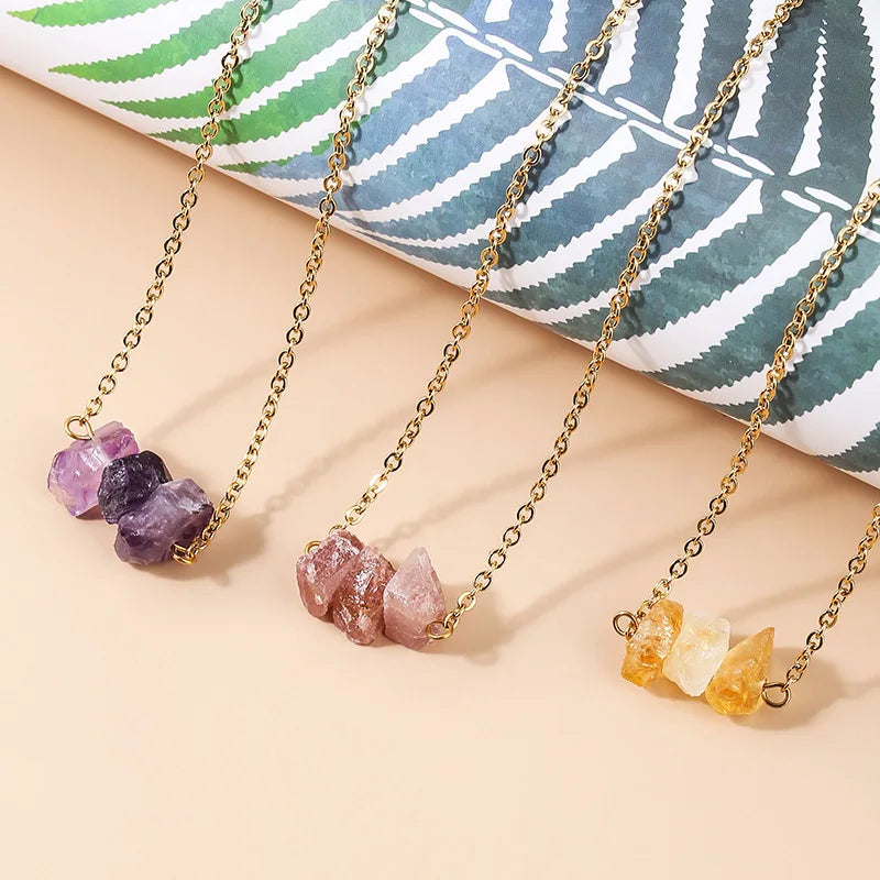 Irregular Natural Raw Stone Necklace Quartz Amethysts Pendant Necklace Gold Color Chain Reiki Energy Necklace for Women Jewel