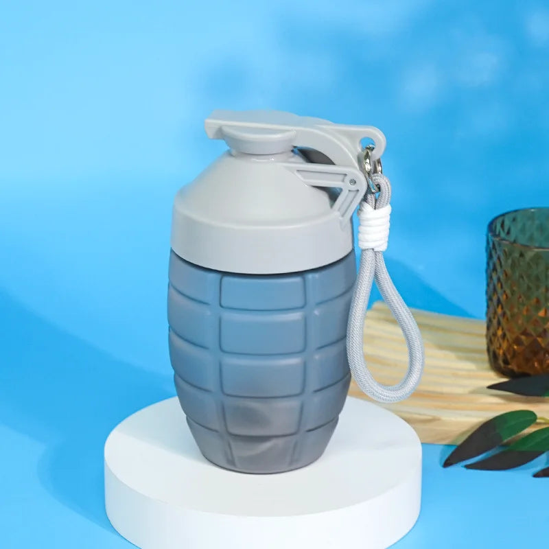 Gym and Fitness Training Bottle Metal Mixing Ball Food Grade Plastic Protein Shaker Bottle