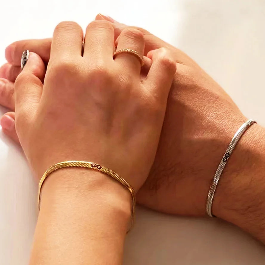 2024 New Custom Infinite Bracelets Minimalist Stainless Steel Bracelet Long Distance Couple Bracelets for Men Women Lovers