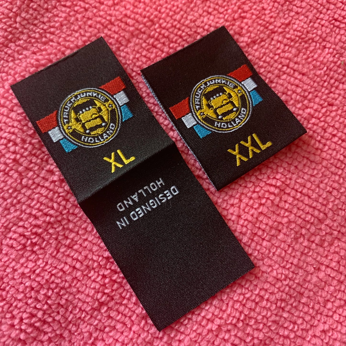 Loop Fold Bran Size Taffeta Woven Labelhigh Definition Sewing on Textile Fabric Label for Swimsuit