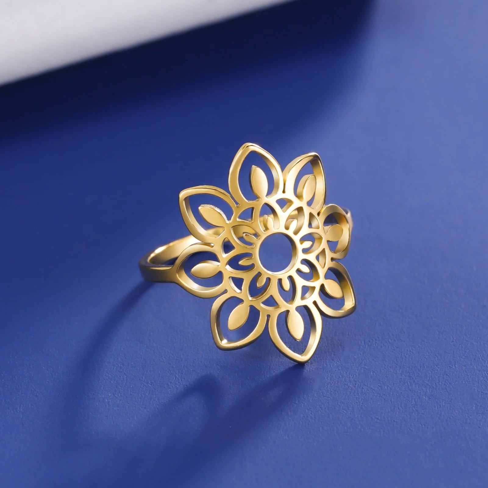 Large Filigree Sunflower Ring Women Stainless Steel Gold Color Aesthetic Bohemian Ring Wedding Engagement Jewelry Gift