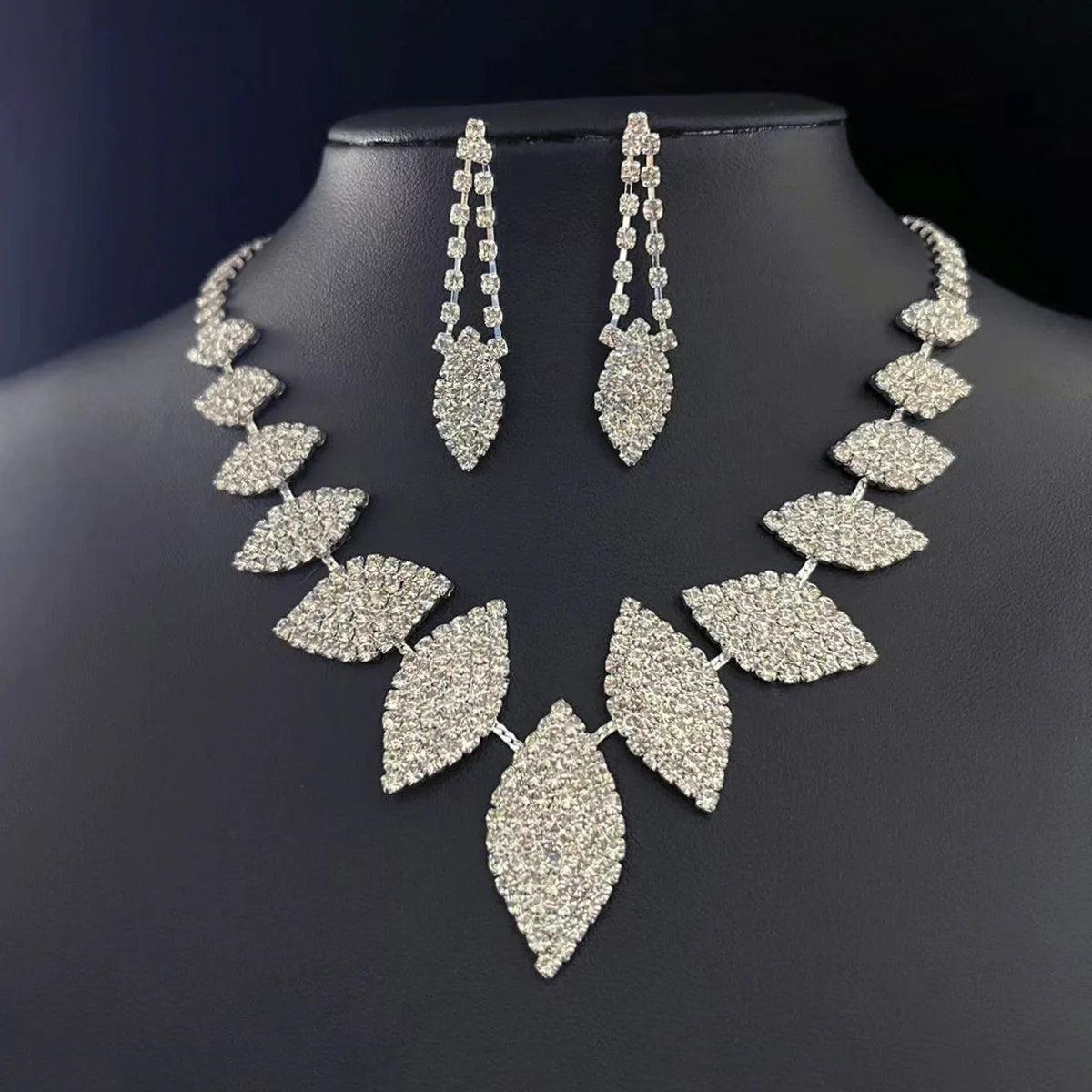 DAIHE SET-3500 Leaf Pendant Tassel Earrings Fashion Custom Factory Luxury Two-piece Set