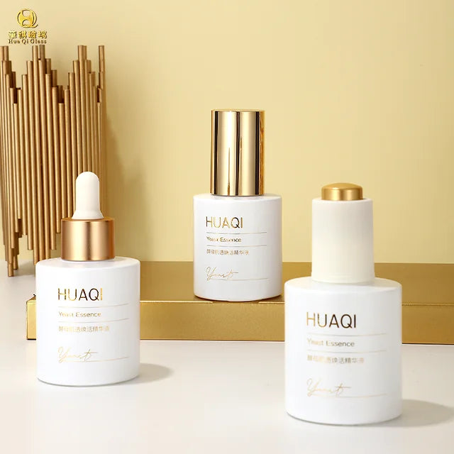 Wholesale Skin Are Packaging Luxury Cosmetics Containers Lotion Cosmetics Empty Essential Oil Bottles with Dropper