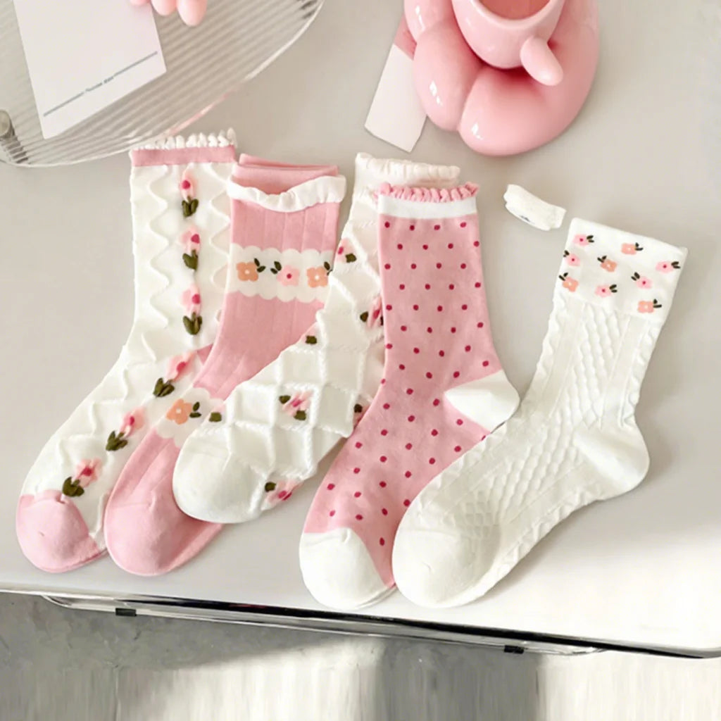 New Women's Socks Korean Style Middle Tube Cotton Cute Socks for Girl Breathable Casual Sweet Female Designer Socks High Qual