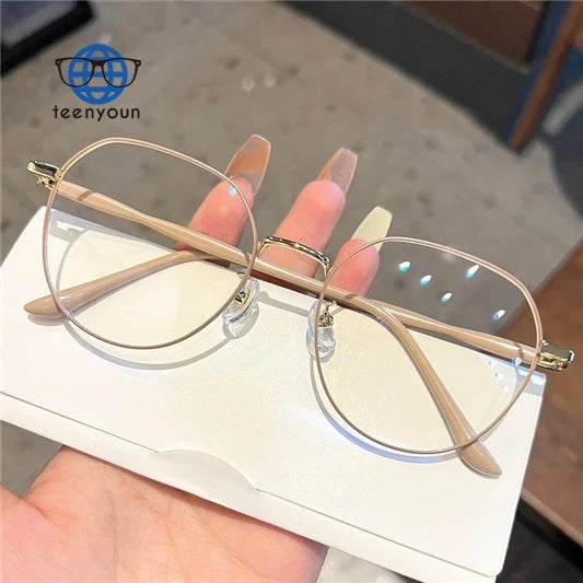 Teenyoun Anti Blue Light Plain Eyeglass Frame for Women Can Be Equipped With Large Frame and Slim Ultra Light Glasses Wholesa