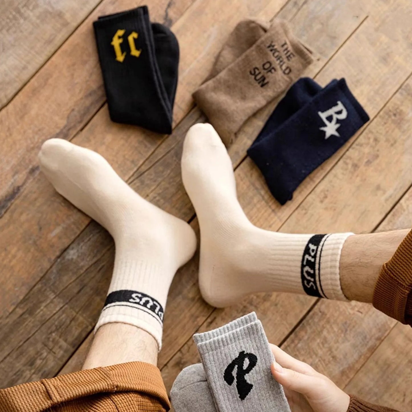 Custom Winter Men Design Socks Thick Jacquard Basketball Running Breathable Cotton Socks Sports Men Socks Unisex
