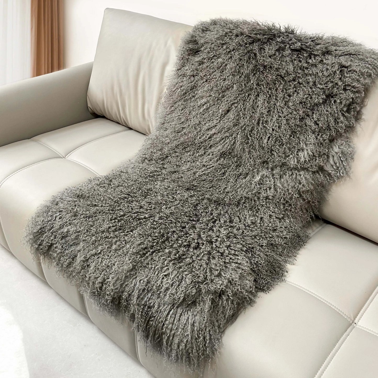 Mongolian Lamb Fur Plate Long Curly Hair Sheepskin Rug Luxury Soft Area Carpet Home Decor