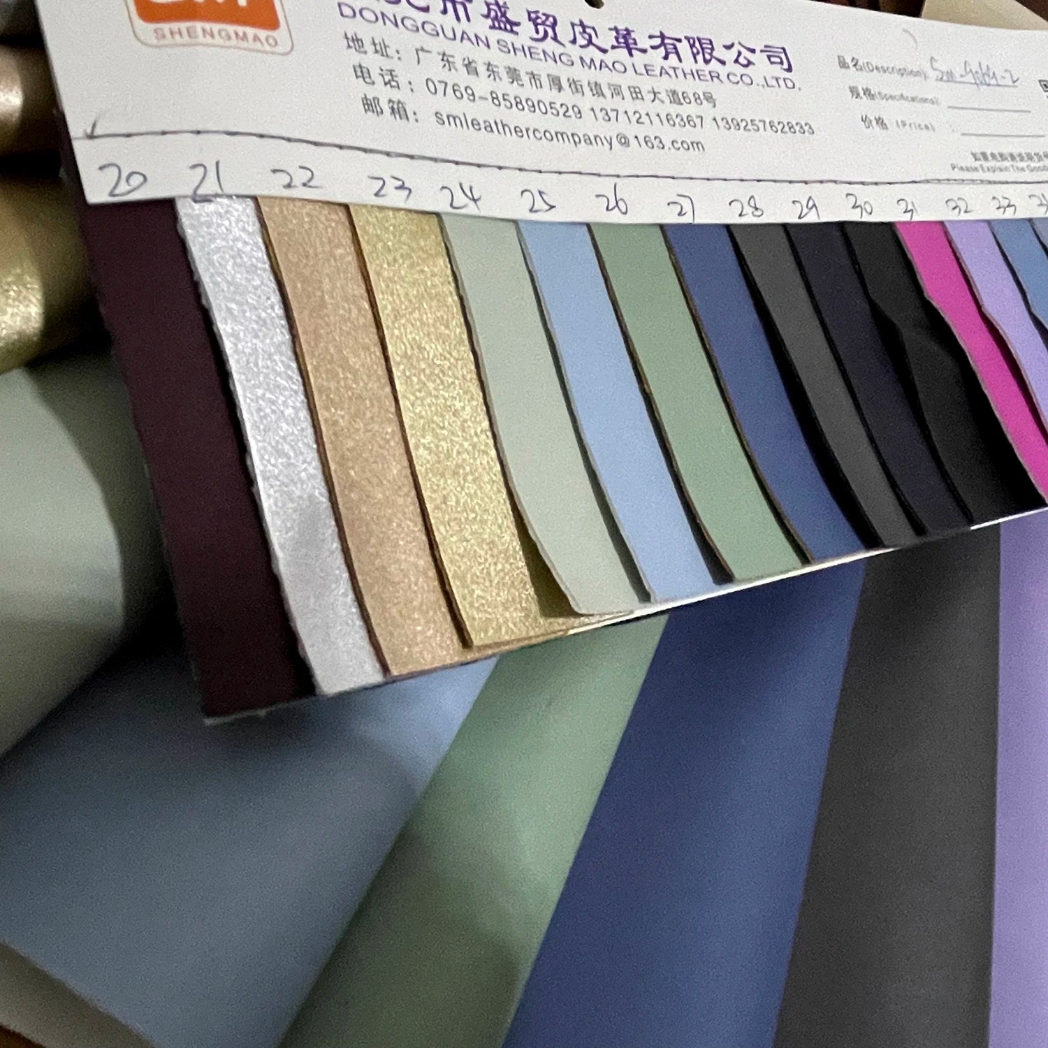 Free Sample OEM Custom Stretch Leather Brushed Backing Leather 100% Pu Synthetic Leather for Clothes