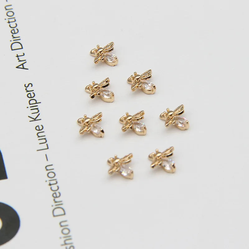 Delicate Kc Gold Plated Mini Firefly Pendant Crystal Zircon Fire Beetle Pendant for Diy Bracelet Necklace Jewelry Accessories
